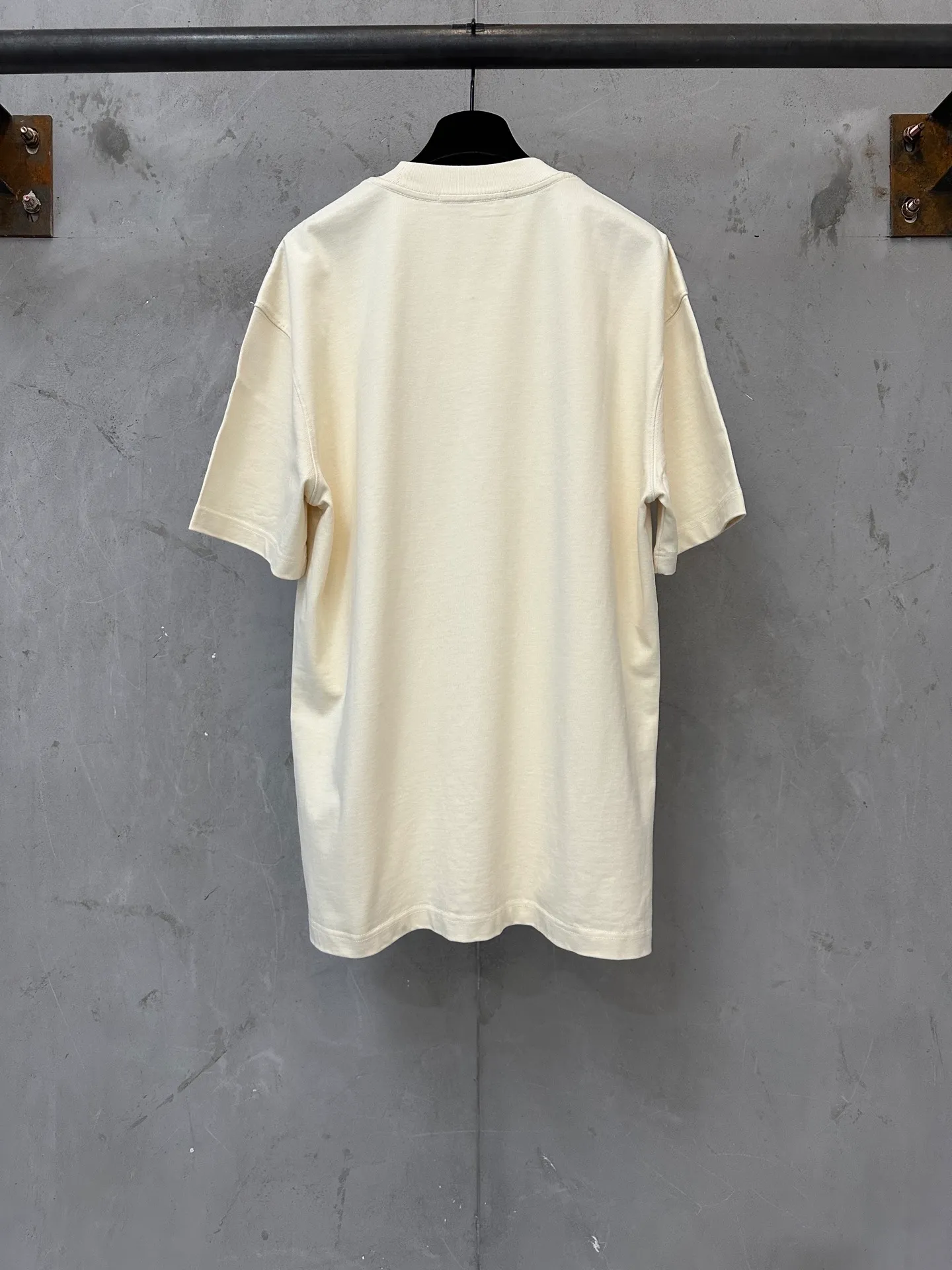 ￼ 140-Summer New Arrival heavy g T-shirt Acne studios Acne studios 26ss jelly color letter logo short-sleeved T-shirt Fabric: Made of high-definition super heavyweight cotton double yarn compact Xinjiang cotton Gram weight gram Paired with 2*2 Solona rib g Clean cloth surface Clear texture Tight feel Stiff High color fastness No change No Color Change Customized hardware Thread Accessories Matching version for men and women Same Style Color: apricot White Blue Size: XS S M L XL